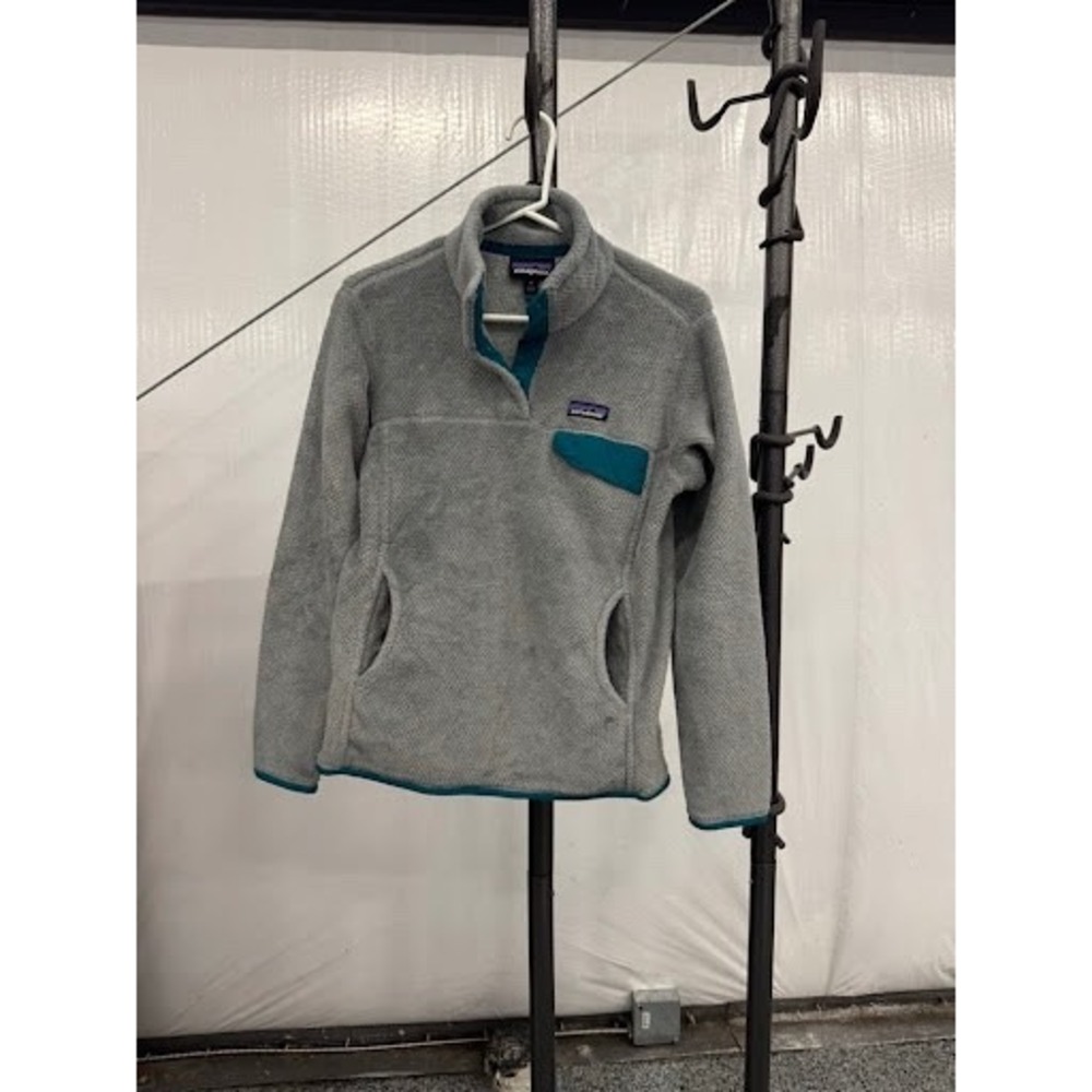 Patagonia Women's Re-Tool Snap-T Pullover Gray and Teal Size Medium